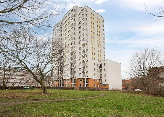 Praga Tower View By Bookinghost ורשה