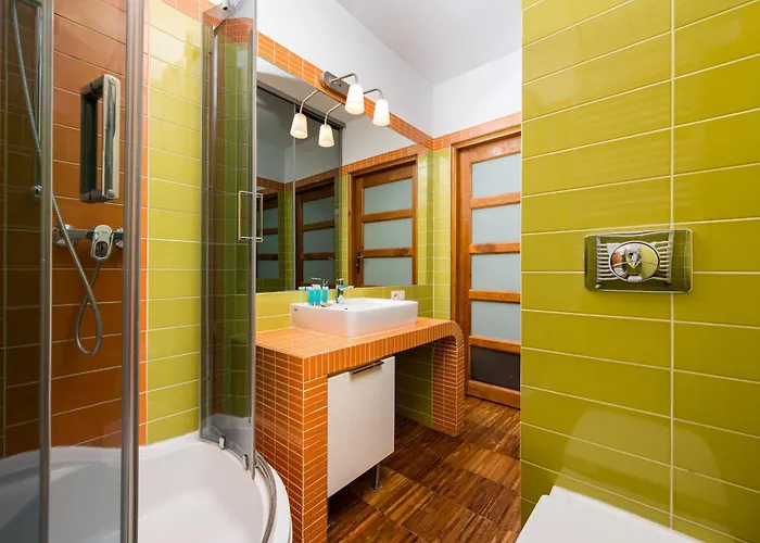 Praga Tower View By Bookinghost דירה